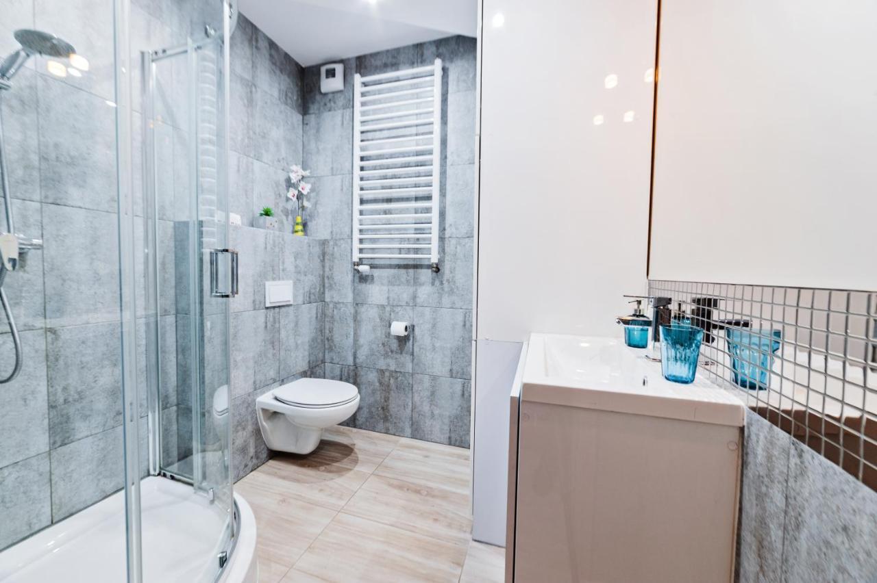 Apartamenty Homely Place Centrum - Stary Rynek - Parking Poznań Buitenkant foto