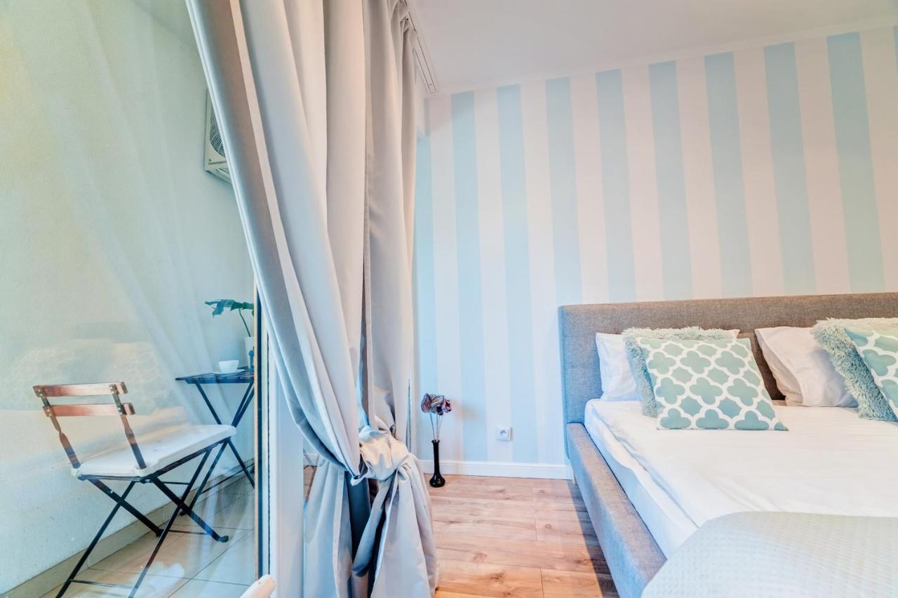Apartamenty Homely Place Centrum - Stary Rynek - Parking Poznań Buitenkant foto