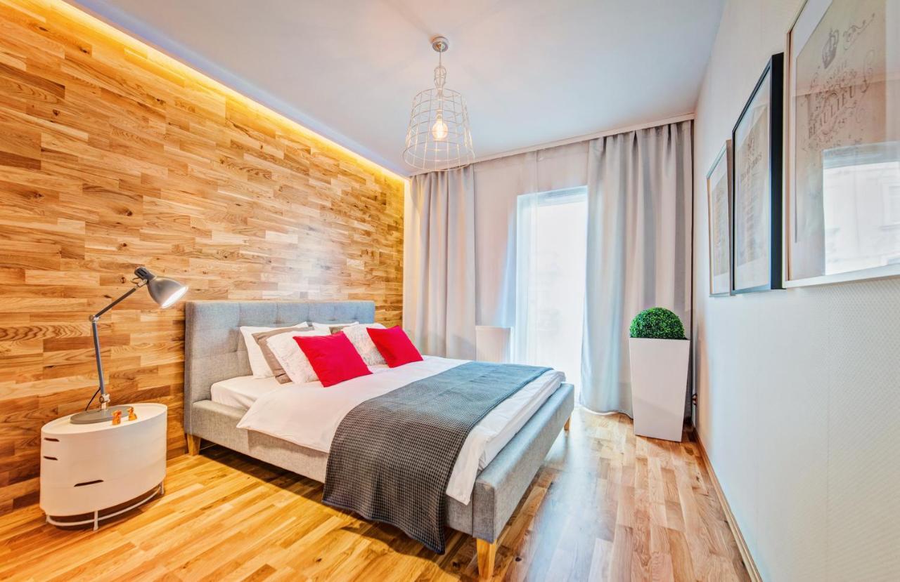 Apartamenty Homely Place Centrum - Stary Rynek - Parking Poznań Buitenkant foto