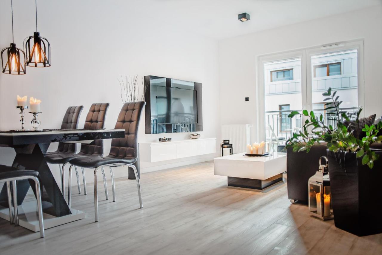 Apartamenty Homely Place Centrum - Stary Rynek - Parking Poznań Buitenkant foto