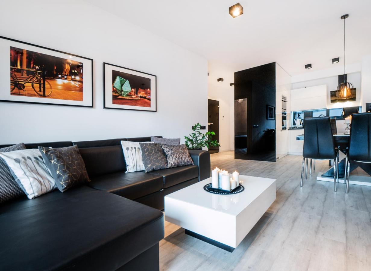 Apartamenty Homely Place Centrum - Stary Rynek - Parking Poznań Buitenkant foto