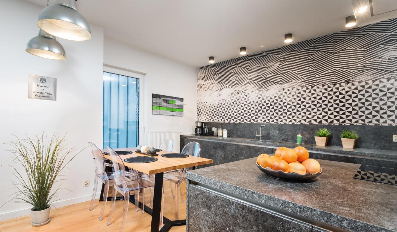 Apartamenty Homely Place Centrum - Stary Rynek - Parking Poznań Buitenkant foto